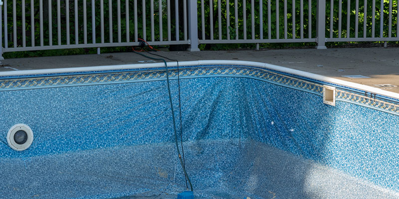 Key Signs You Need Pool Liner Replacement